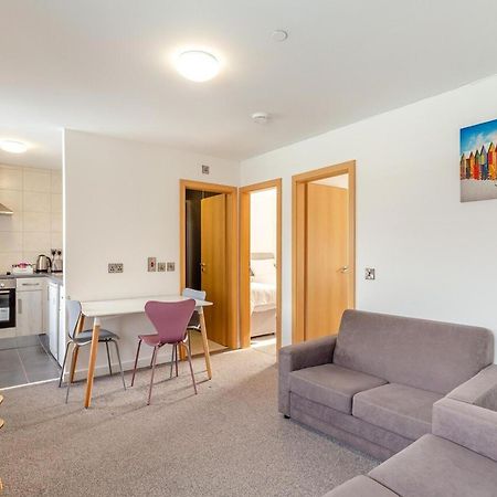 Beautiful 2-Bed Apartment In Ilfracombe Dış mekan fotoğraf